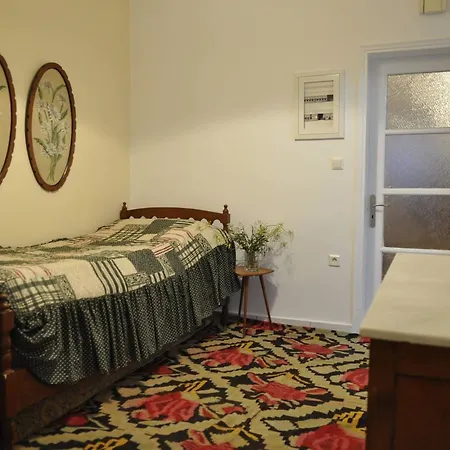 Nyaraló Village House Peloponnese